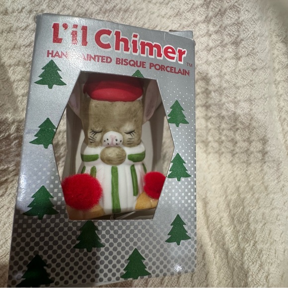 New in box Vintage Li'l Chimer Christmas Mouse Ornament Bell, Hand painted - Picture 2 of 5